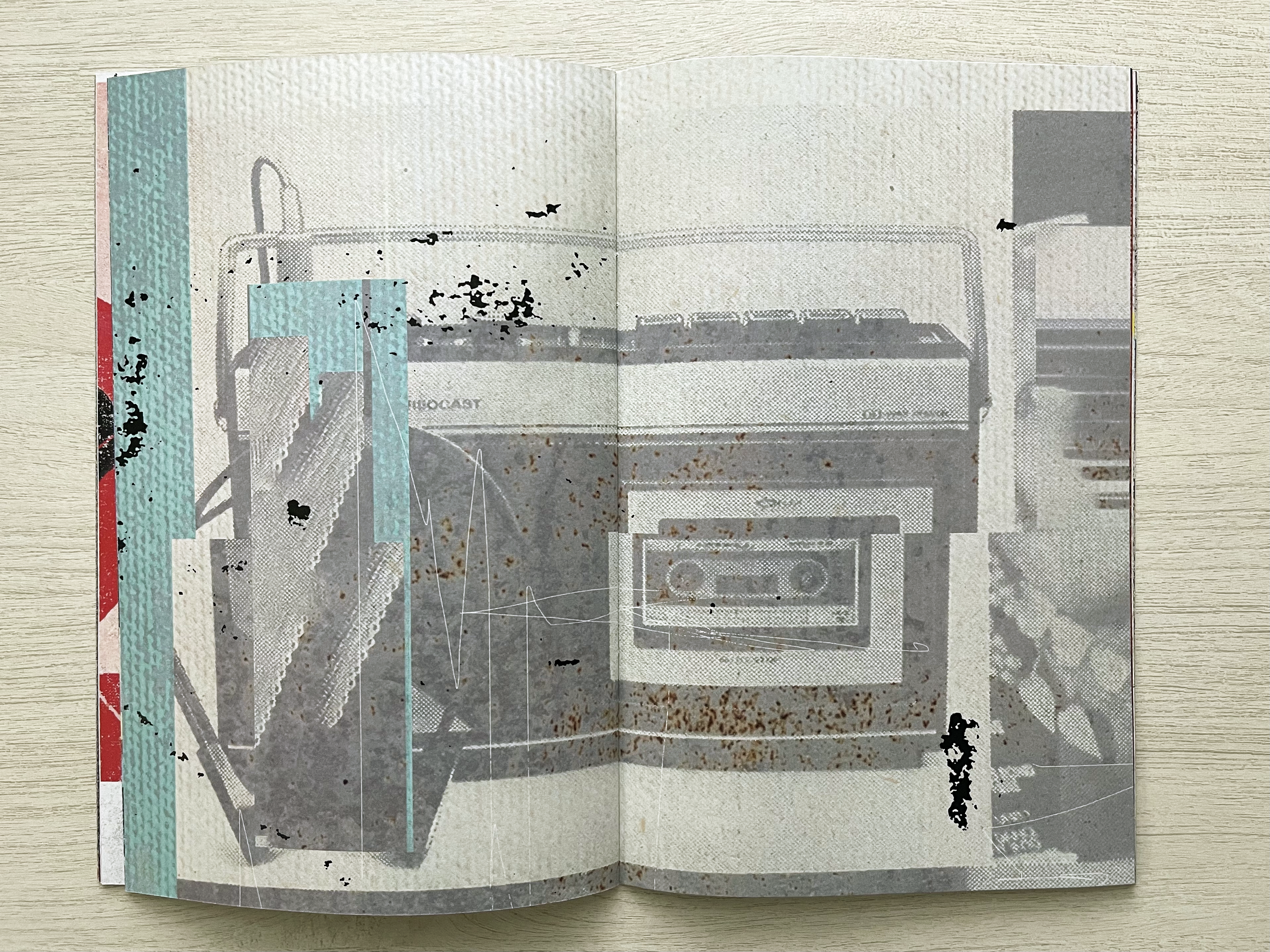 cropped (a̶n̶d̶ o̶r̶ i̶r̶r̶e̶l̶e̶v̶a̶n̶t̶ ) ii - limited edition zine